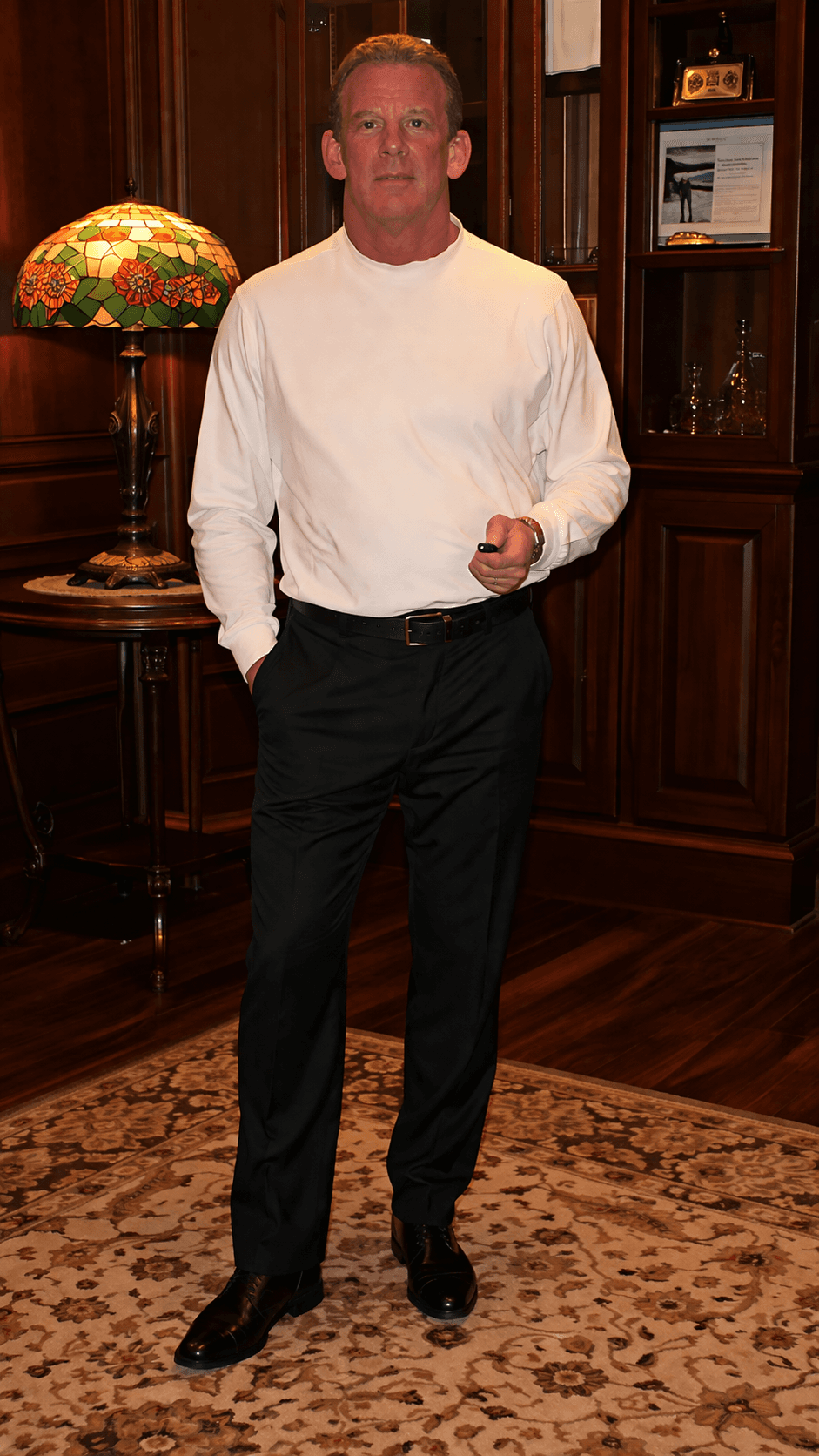 Dr. R. David Calvo